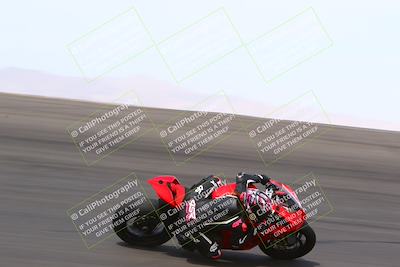 media/Apr-10-2022-SoCal Trackdays (Sun) [[f104b12566]]/Bowl (11am)/